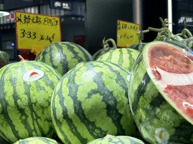 天博·综合体育夏季时令水果正热销你最喜欢哪一款？(图1)