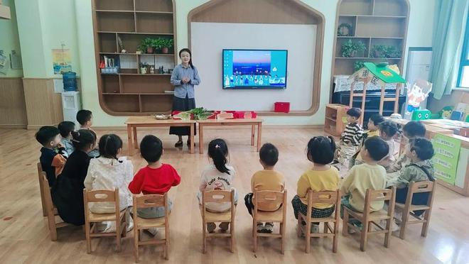 天博·综合体育优课促成长精彩齐绽放 固始县信合世纪城幼儿园教师公开课活动纪实(图1)