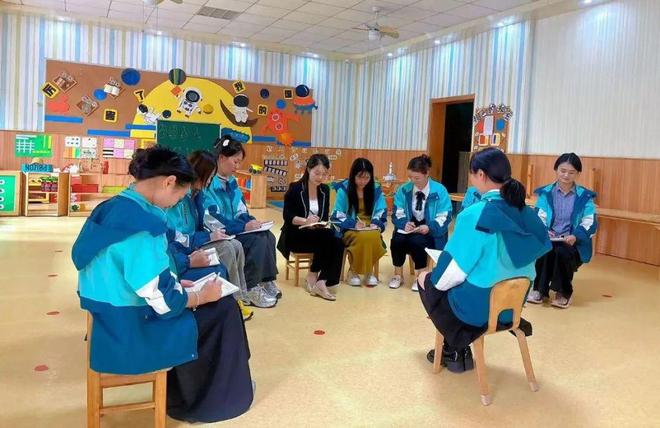 天博·综合体育优课促成长精彩齐绽放 固始县信合世纪城幼儿园教师公开课活动纪实(图4)