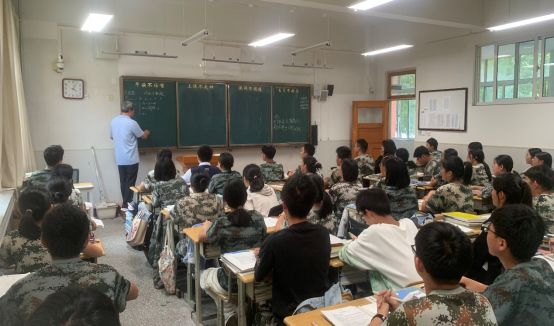 天博·综合体育全日陪伴“驻”就美好——平度九中教育治理能力提升系列（一）(图4)