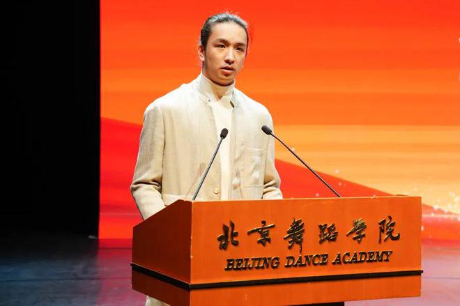 天博·综合体育【润笙学堂】舞向巅峰——北京舞蹈学院建校70周年“为人民而舞 为时(图11)